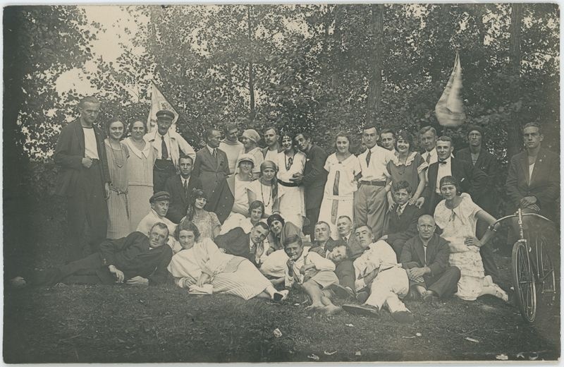 Członkowie Kaliskiego Towarzystwa Wioślarskiego