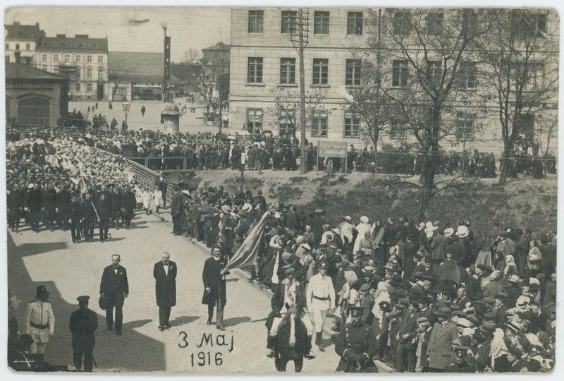 Pochód z okazji rocznicy Konstytucji 3-go Maja