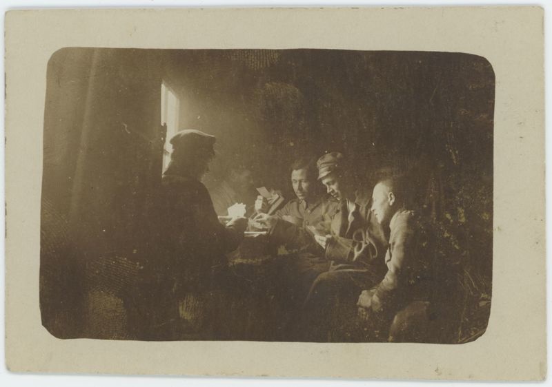 W baraku w obozie jenieckim w Szczypiornie