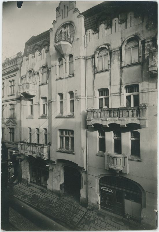 Dom przy ul. Wiejskiej (ob. Pułaskiego) zbudowany wg projektu Witolda Wardęskiego