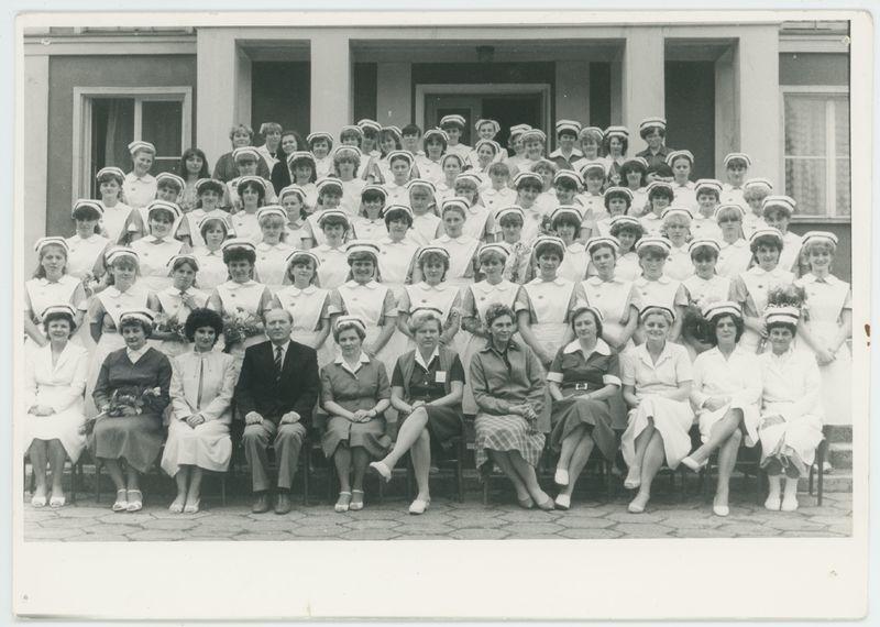 Uczennice i nauczyciele Liceum Medycznego w Kaliszu