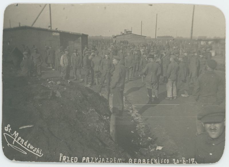 "Przed przyjazdem [płka Leona] Berbeckiego". Obóz jeniecki w Szczypiornie