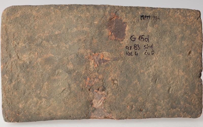 Płytka z wyobrażeniem gryfa