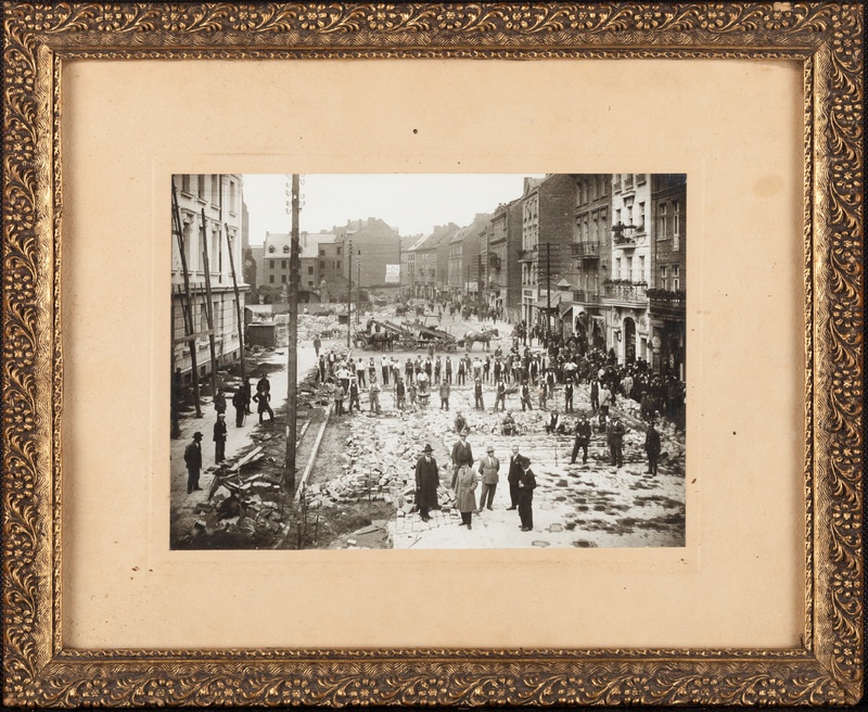 Plac ratuszowy w trakcie rozbudowy w latach 1920-1921