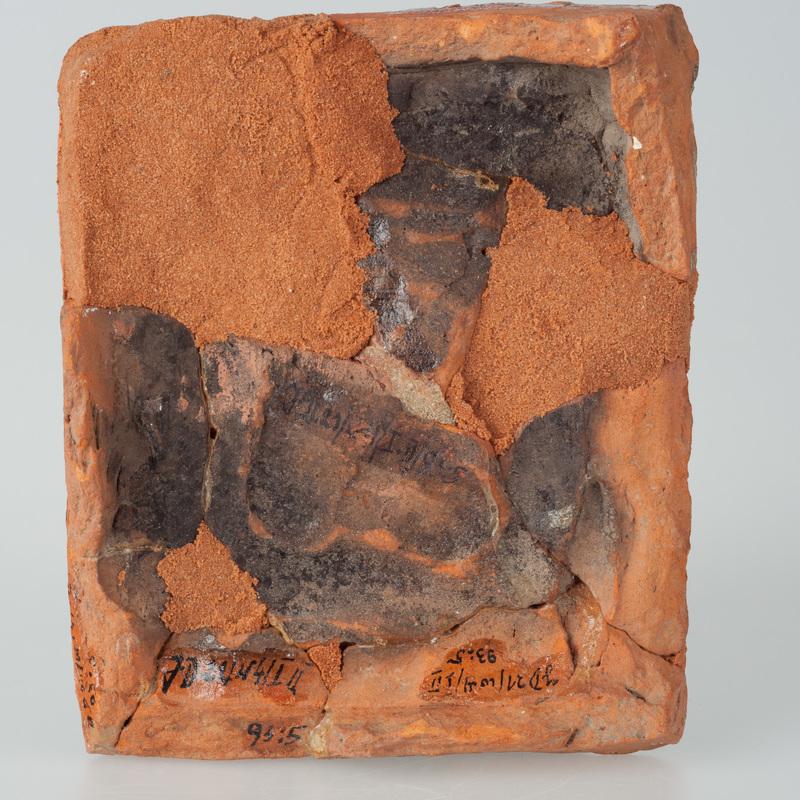 Kafel z błaznem grającym na dudach