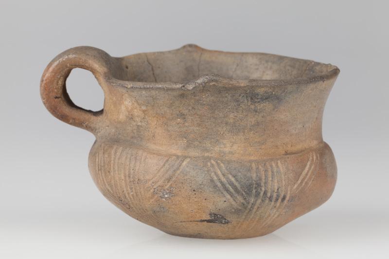 naczynie profilowane z uszkiem 