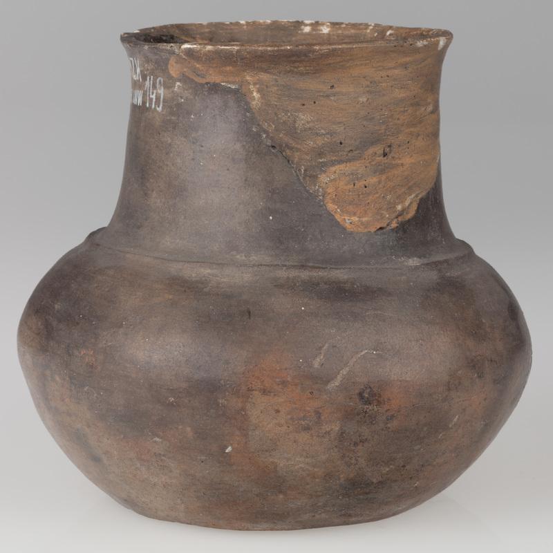 popielnica o esowatym profilu 