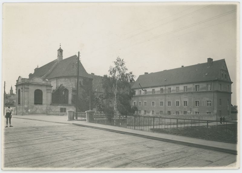 Kościół i klasztor pobernardyński