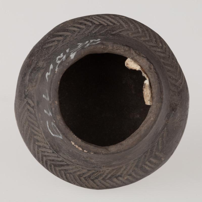 naczynie o esowatym profilu 