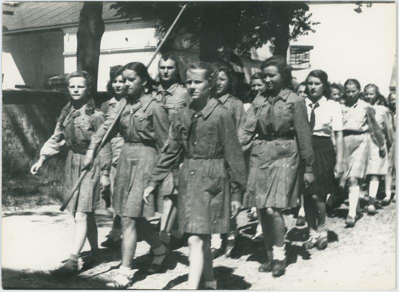 Zdjęcia reportażowe z uroczystości wręczenia sztandaru PCK w Koźminku