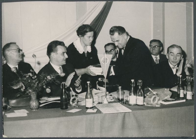 Zdjęcie z albumu dotyczącego kaliskiej hali sportowej