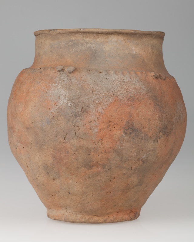 Popielnica wazowata ze stożkowatą szyjką