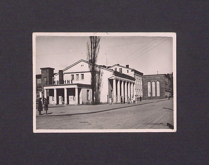 Kino „Polonia” przy ulicy Chrobrego.