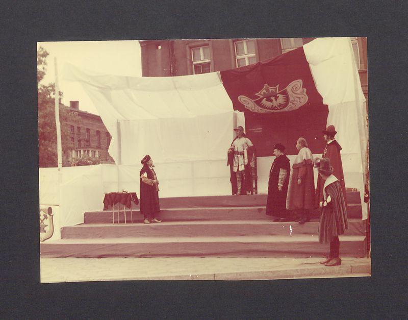 Jarmark Bartłomiejski. Scena na Rynku.