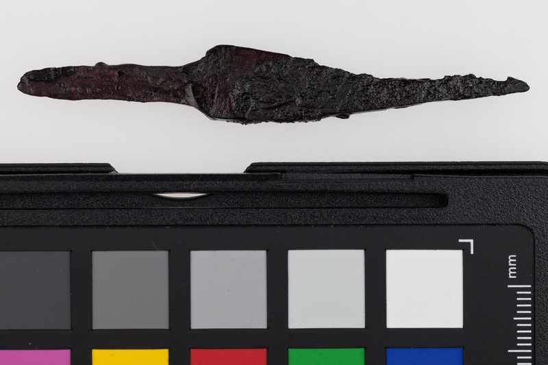 Nóż żelazny z trzpieniem