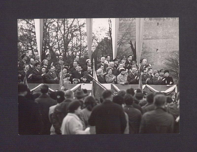 Obchody 1 Maja 1970 r. Trybuna.