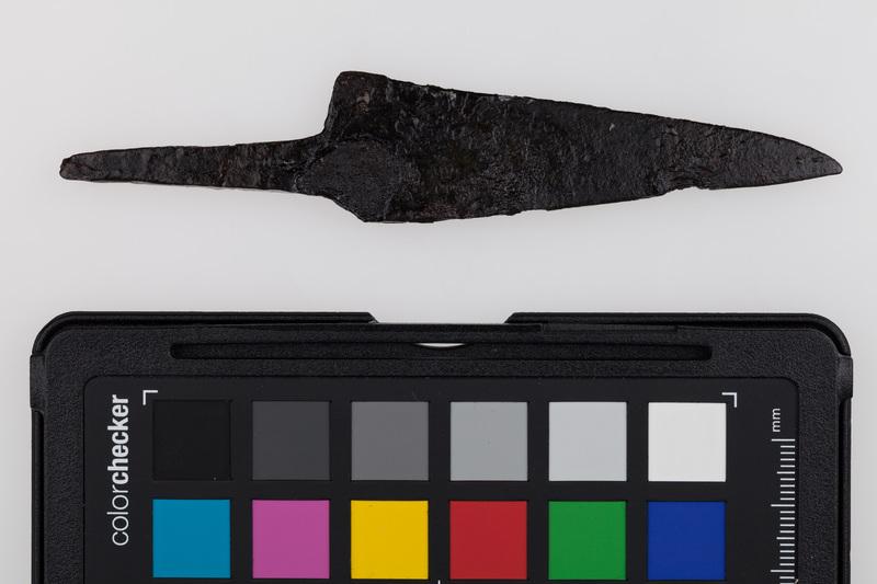 Nóż żelazny z trzpieniem