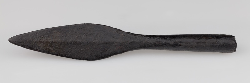 Grot włóczni z tulejką