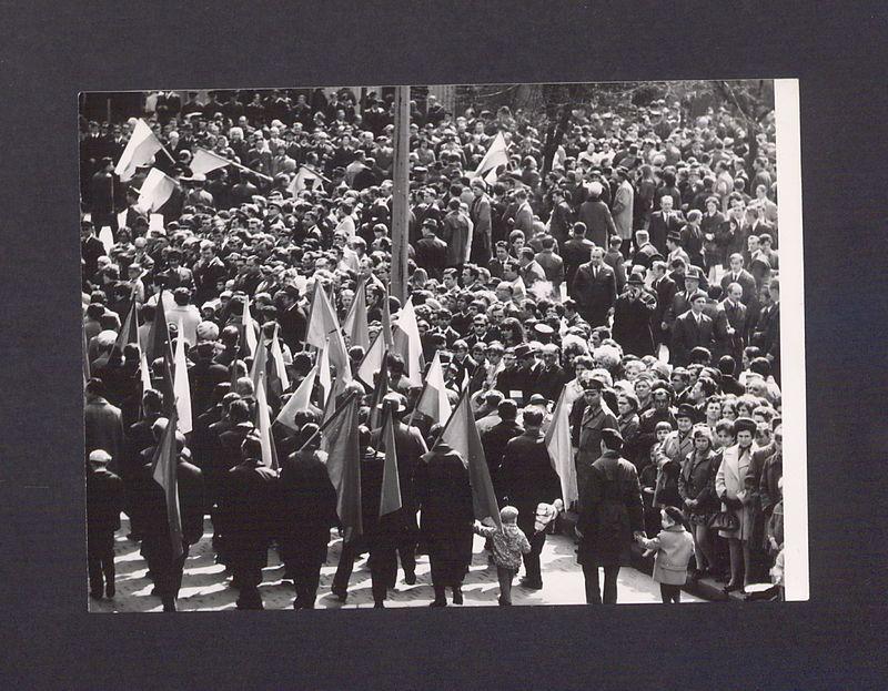 Obchody 1 Maja 1970 r. Pochód.