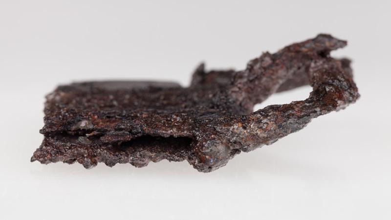 Sprzączka żelazna, prostokątna z jednym kolcem