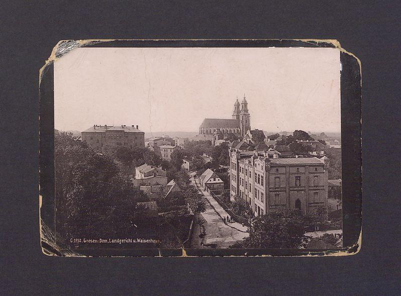 Fragment północnej części Gniezna z ul. św. Wojciecha.