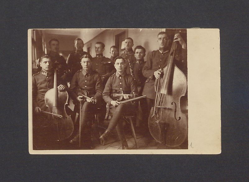 Orkiestra smyczkowa 69 Pułku Piechoty.
