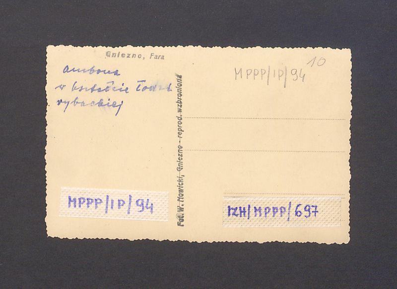 Kościół pw. Św. Trójcy, ambona w kształcie łodzi rybackiej.