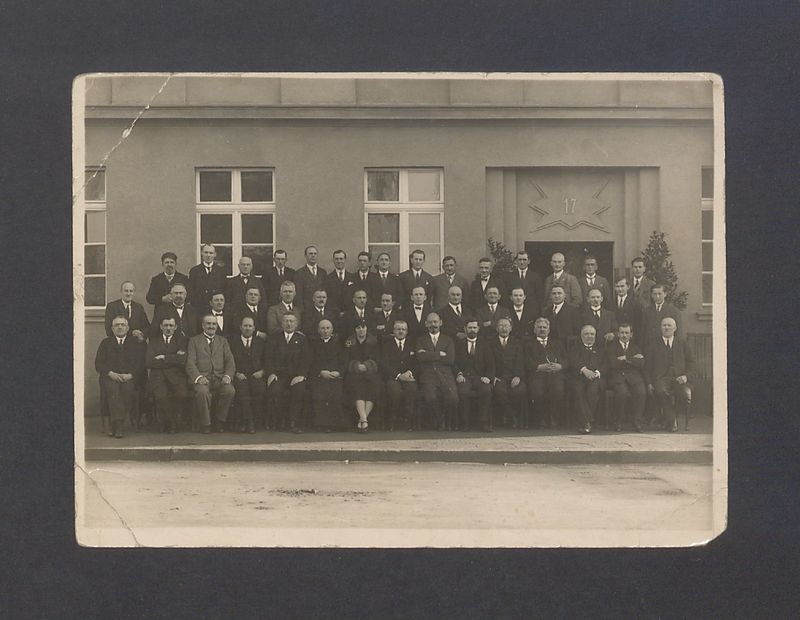 Pracownicy referatu dla bezrobotnych w Gnieźnie.