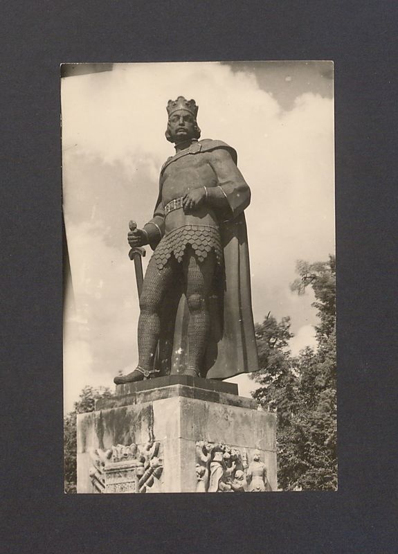 Pomnik Bolesława Chrobrego.