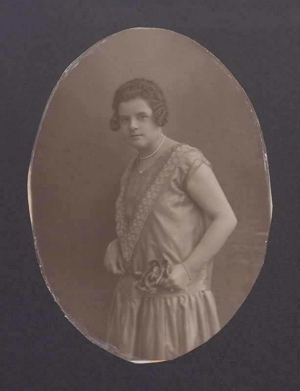 Portret Tekli Scholtz.