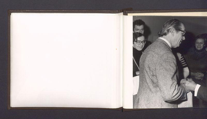 Album pamiątkowy z obrazujący uroczystość z okazji 80-lecia urodzin T. Kulisiewicza, cz. 2