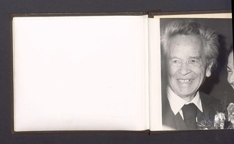 Album pamiątkowy z obrazujący uroczystość z okazji 80-lecia urodzin T. Kulisiewicza, cz. 2