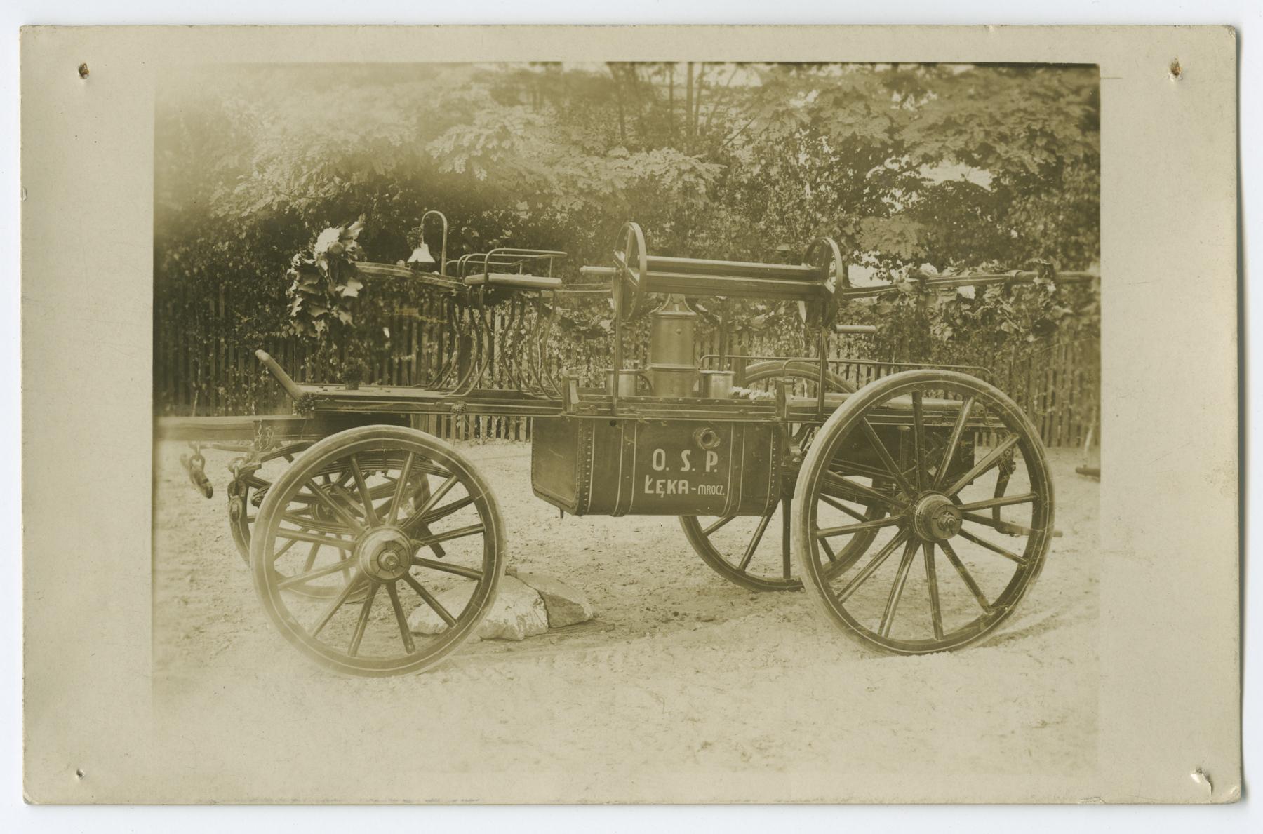 Sikawka Ochotniczej Straży Pożarnej w Łęce Mroczeńskiej