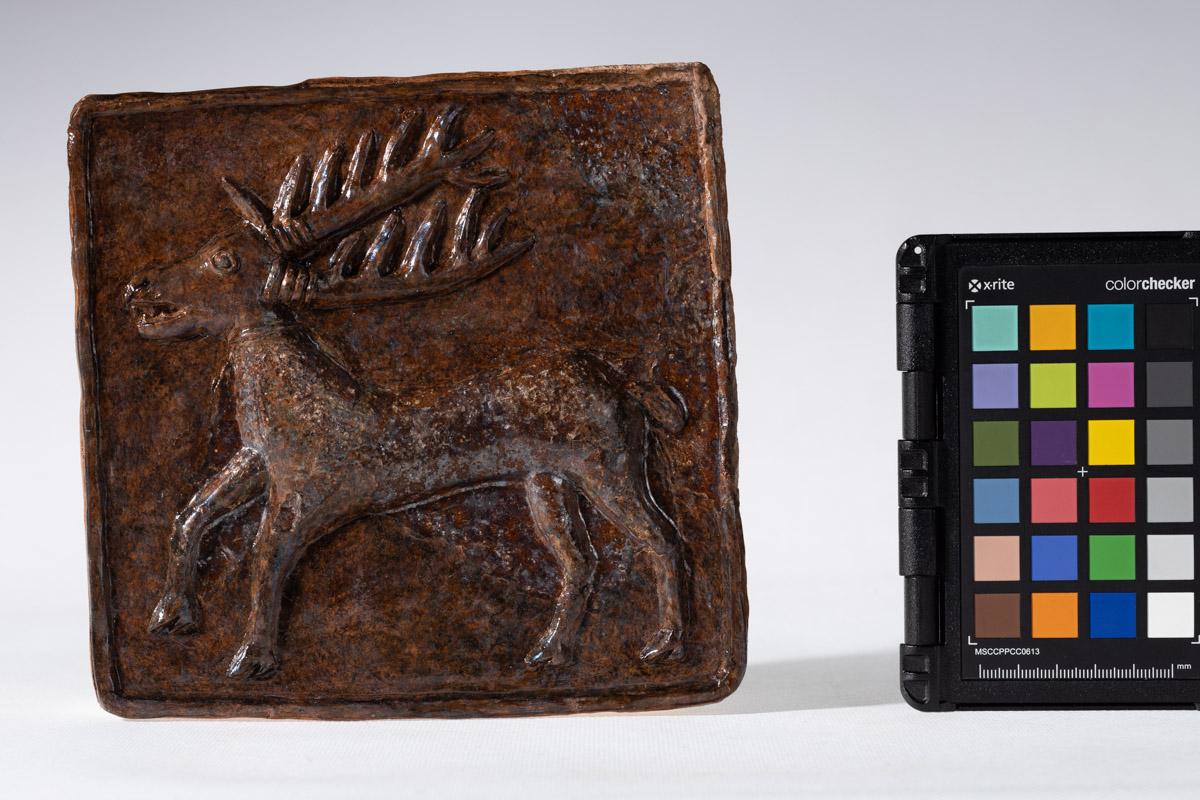 Kafel z motywem jelenia