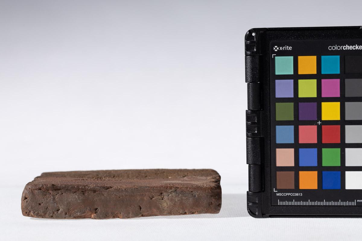 Płytka z wyobrażeniem byka