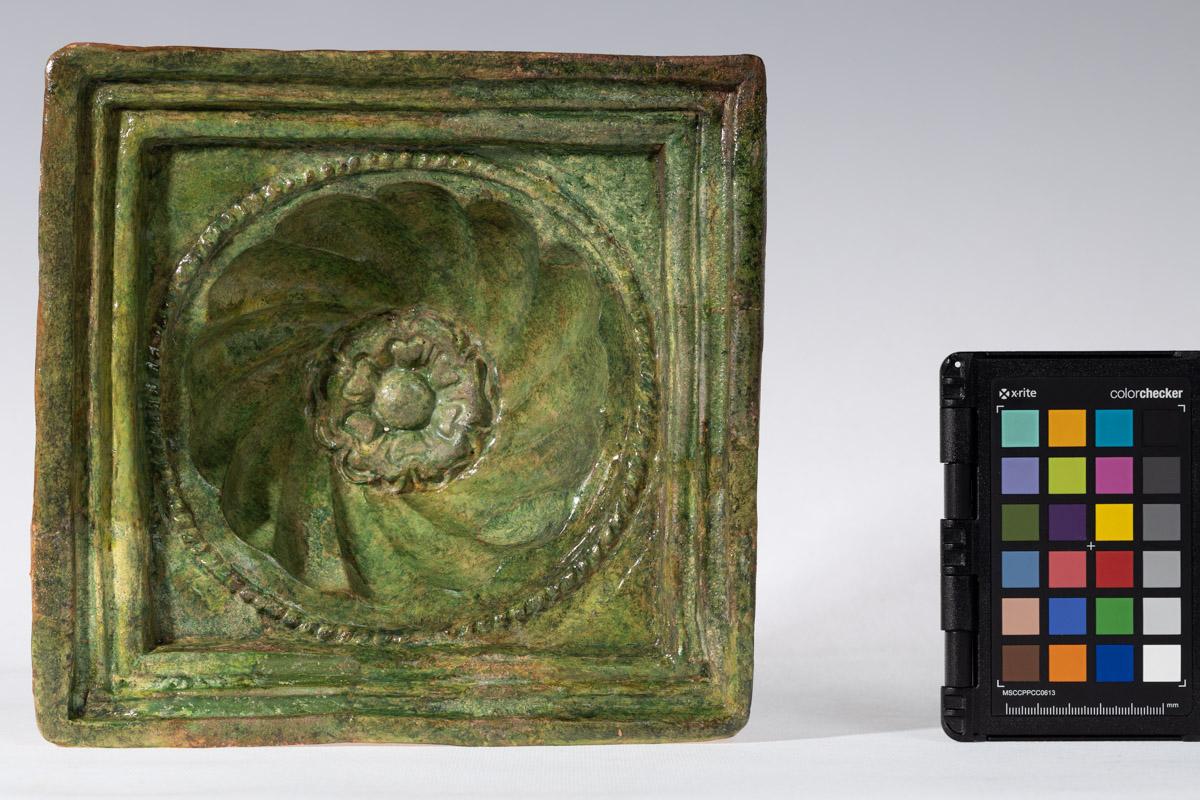 Kafel z rozetą kwiatową