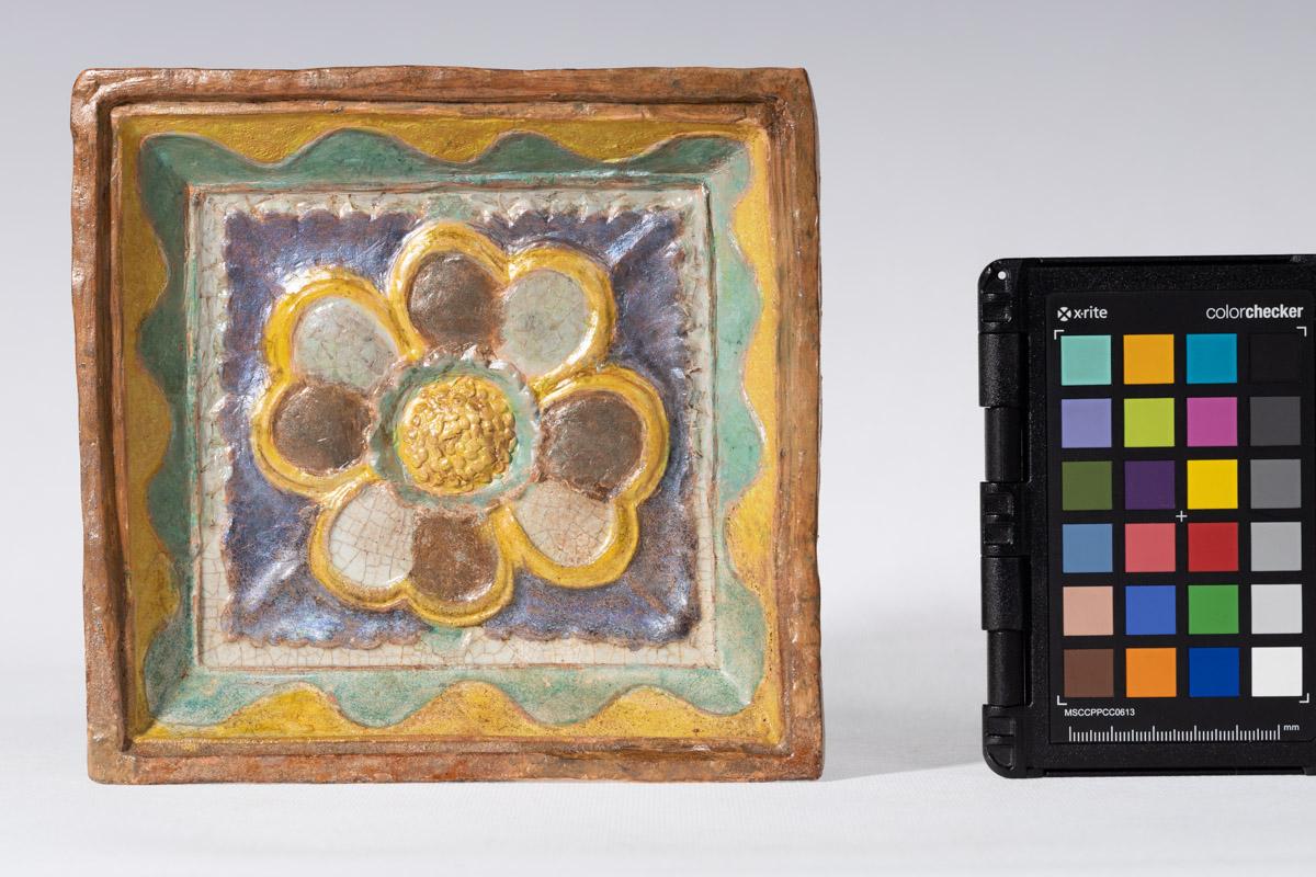 Kafel z rozetą kwiatową