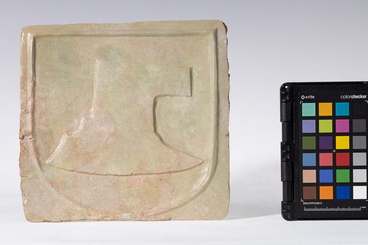 Kafel z herbem Topór