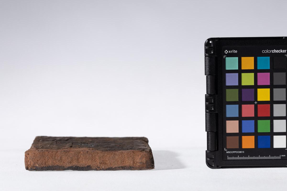 Płytka z wyobrażeniem ptaka