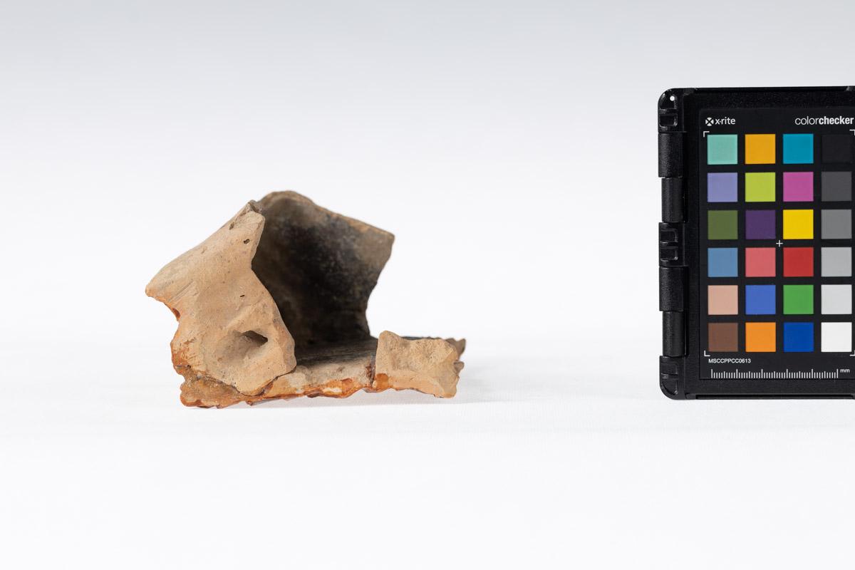 Kafel z motywem rybiej łuski