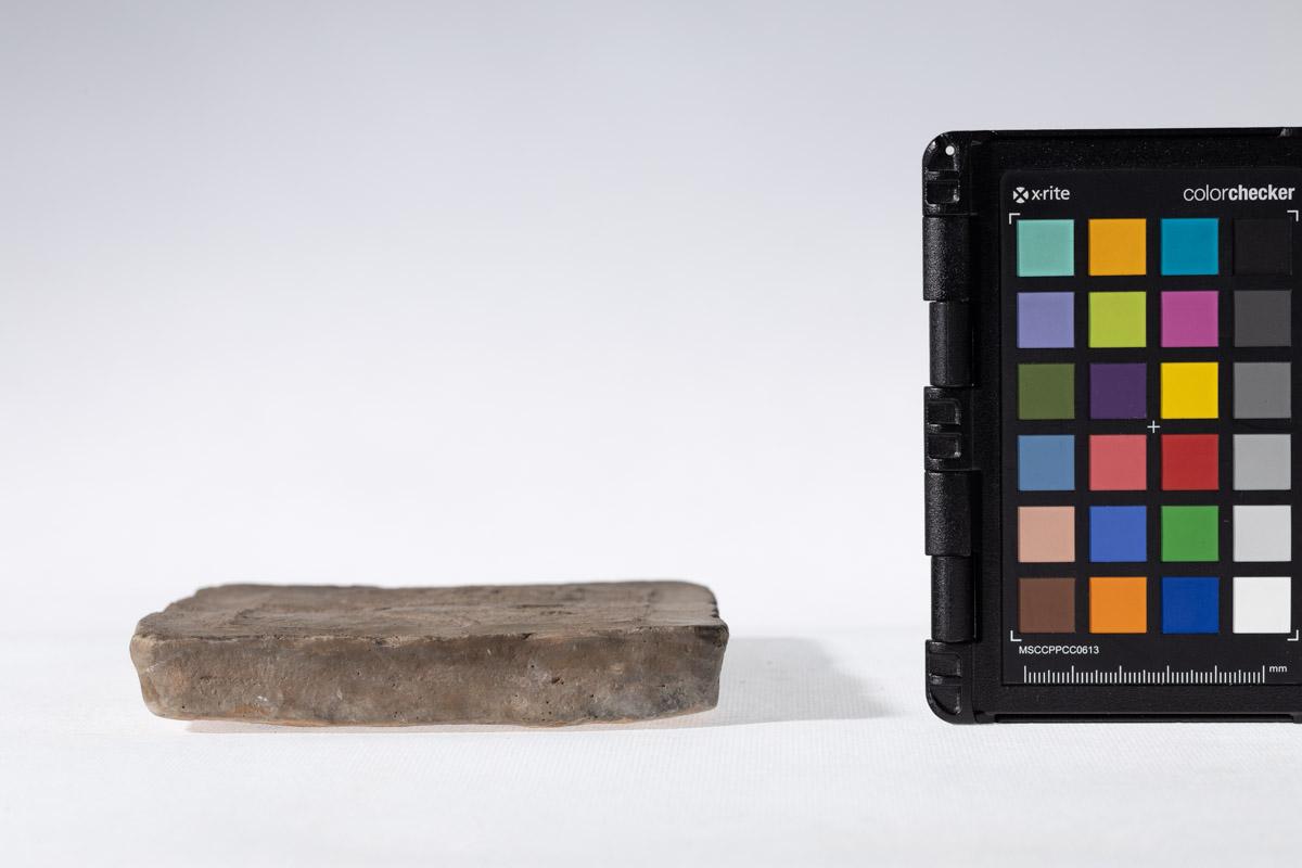 Płytka z wyobrażeniem jeźdźca przy Drzewie Życia