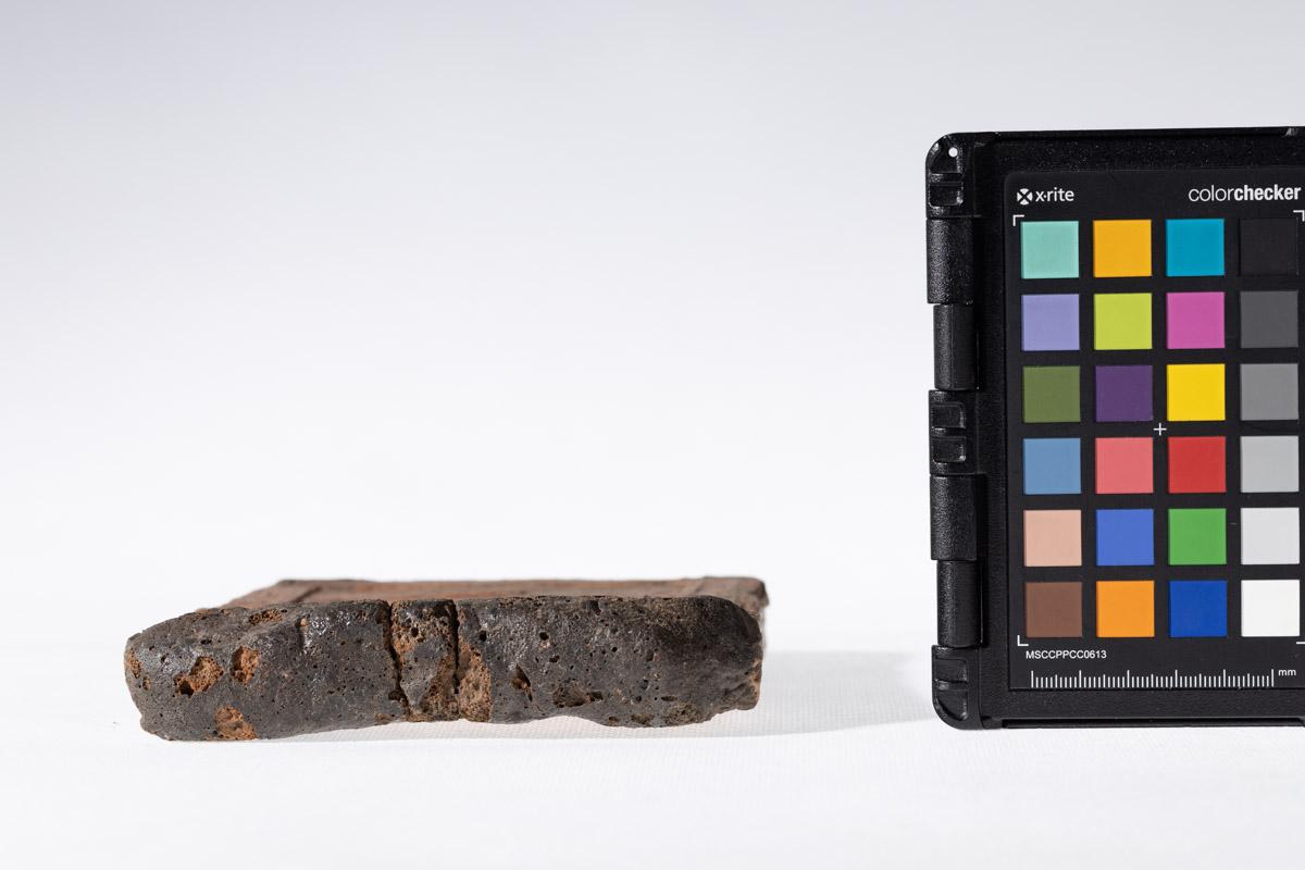 Płytka z wyobrażeniem byka