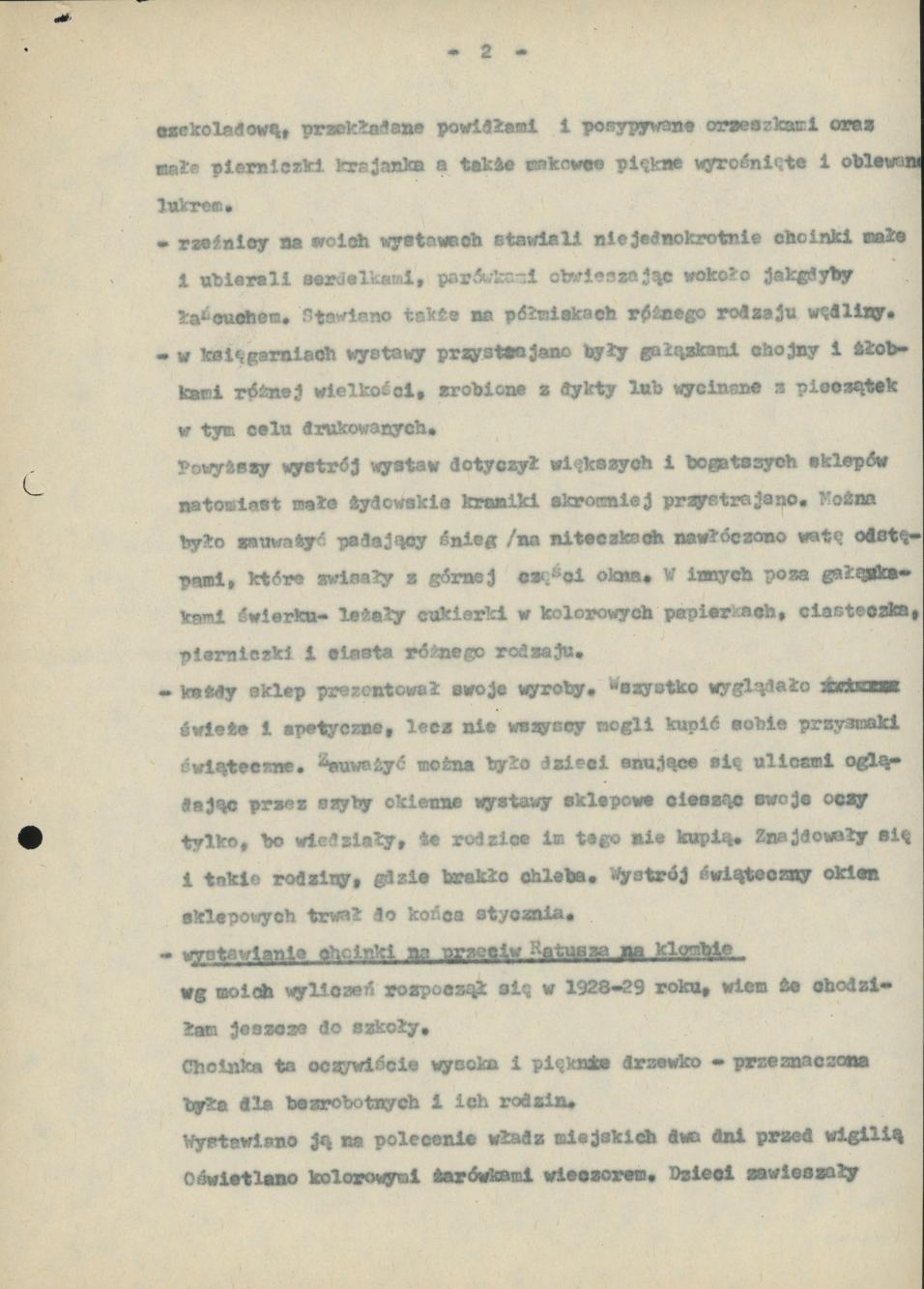 Wystawianie choinek w wystawach sklepowych i w mieście