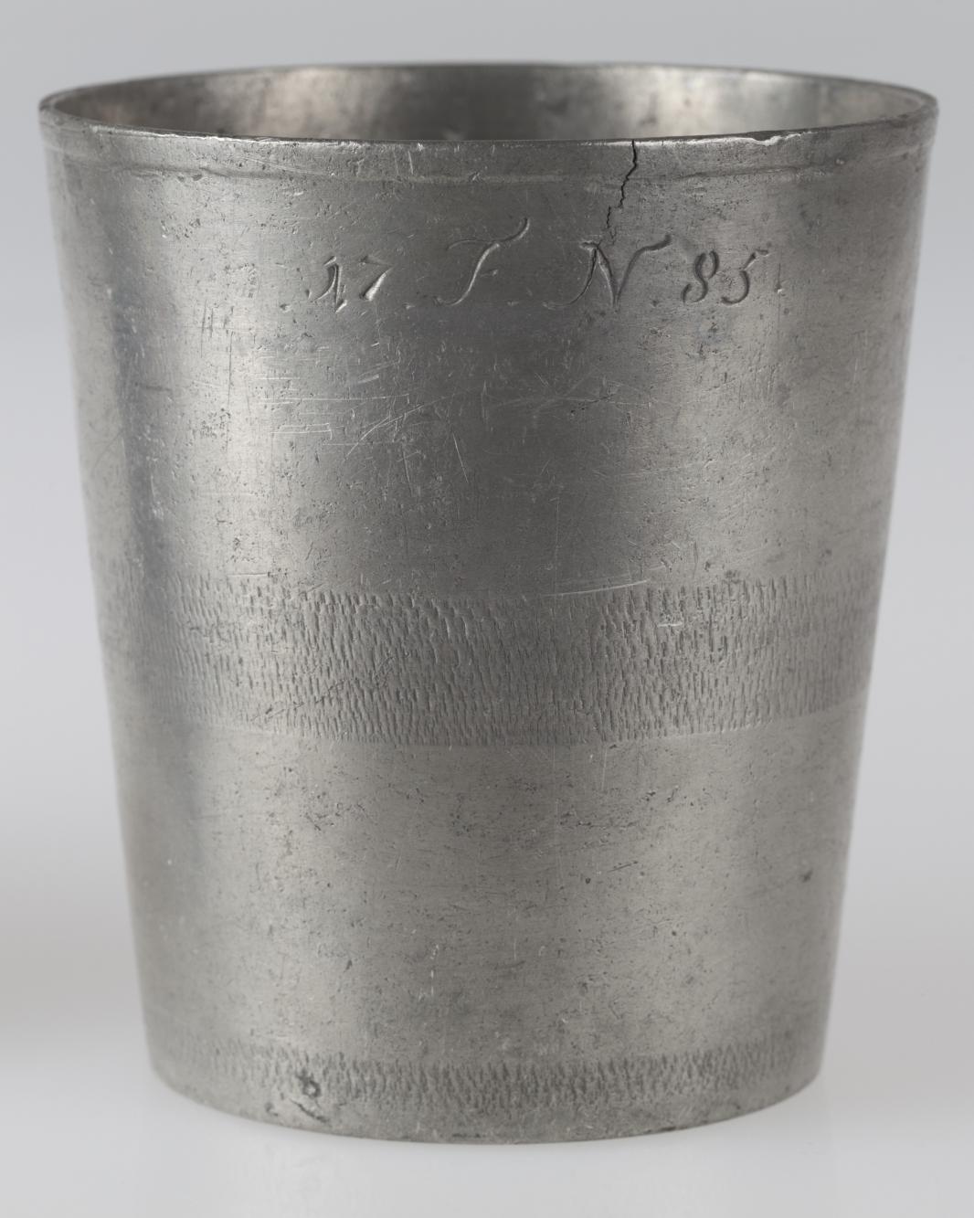 Kubek nieustalonego cechu