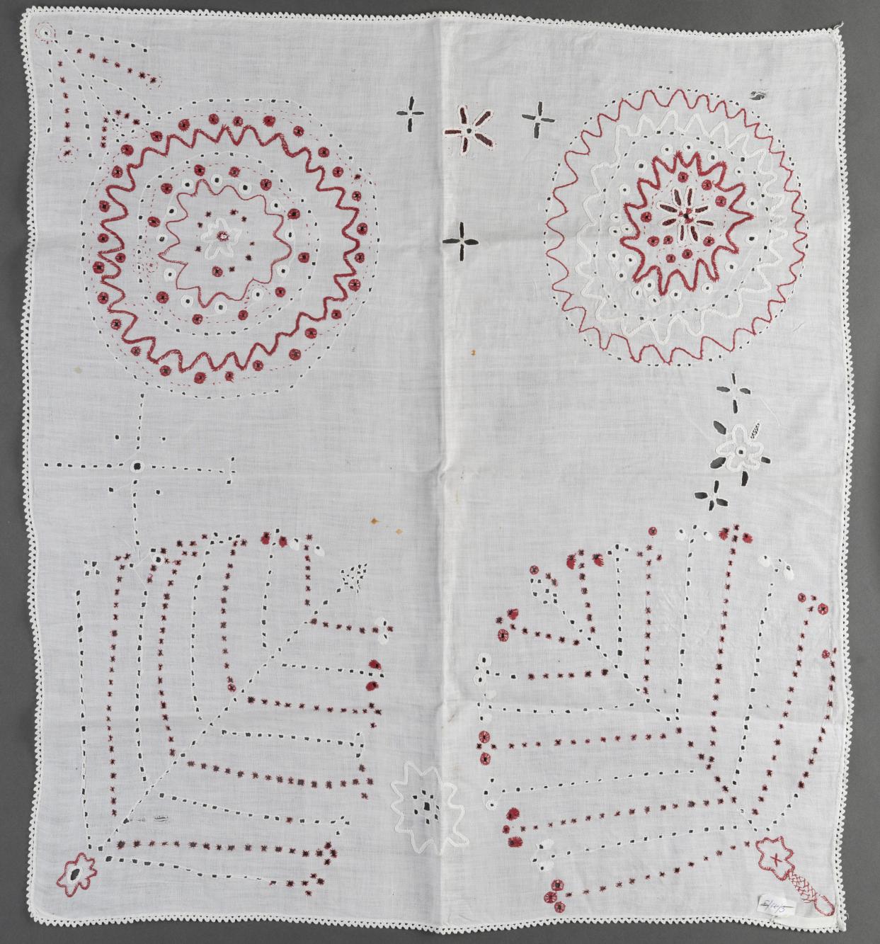 Serweta biała, prostokątna z czerwonym haftem