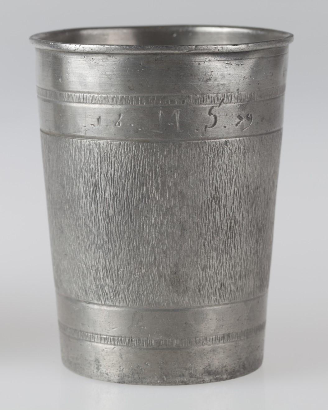 Kubek nieustalonego cechu