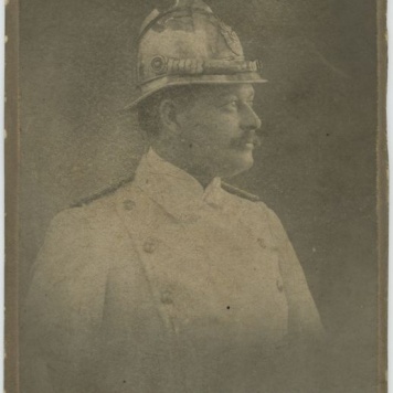 Portret Kazimierza Mystkowskiego w stroju strażackim