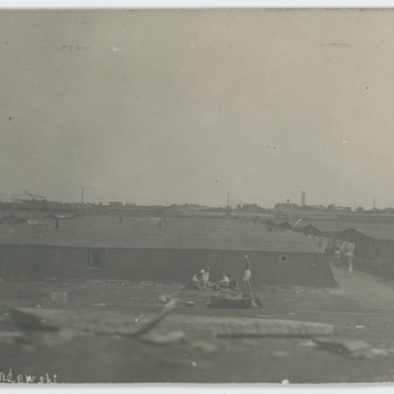 Baraki w obozie jenieckim w Szczypiornie