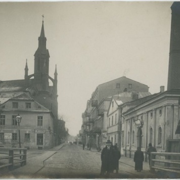 Ulica Kanonicka i kościół św. Mikołaja w Kaliszu