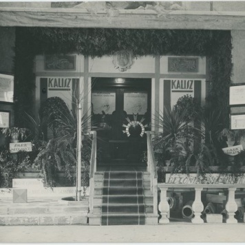 Pawilon kaliski z wystawy objazdowej prób i wzorów